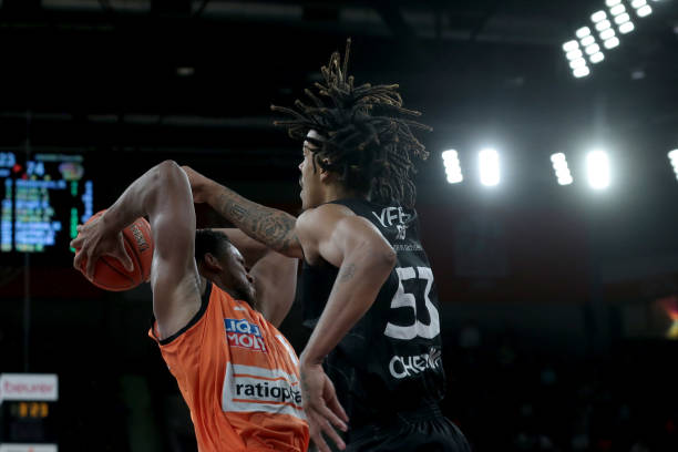 还在更广泛 还在更广泛