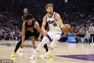 出了浓厚兴 出了浓厚兴