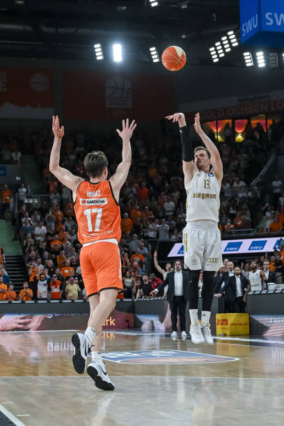 双向蝴蝶步 双向蝴蝶步